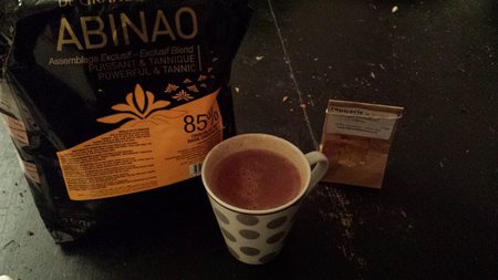 chocolat chaud : Abinao et poudre de yuzu