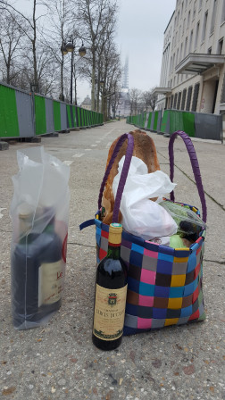 Panier de courses avbec 3 bouteilles